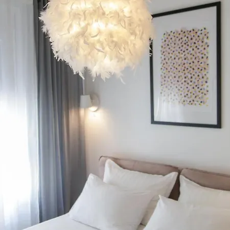 Apartment Supernova Deluxe
