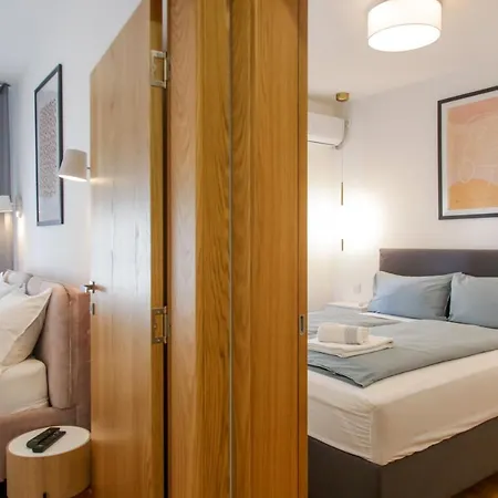 Supernova Deluxe דירה