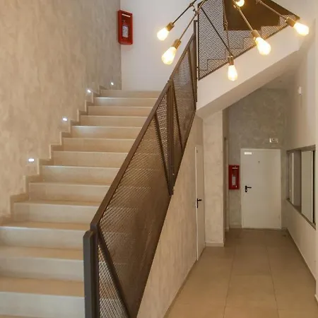 Supernova Deluxe * נובי סאד