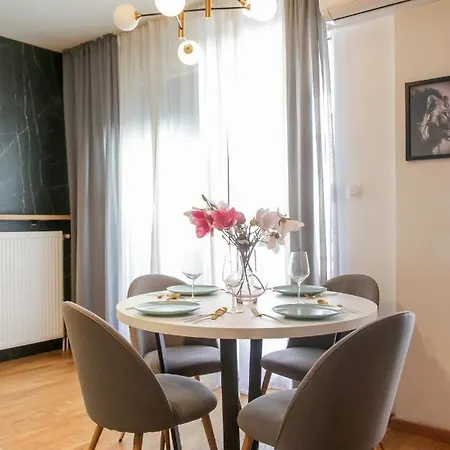 Supernova Deluxe Apartman